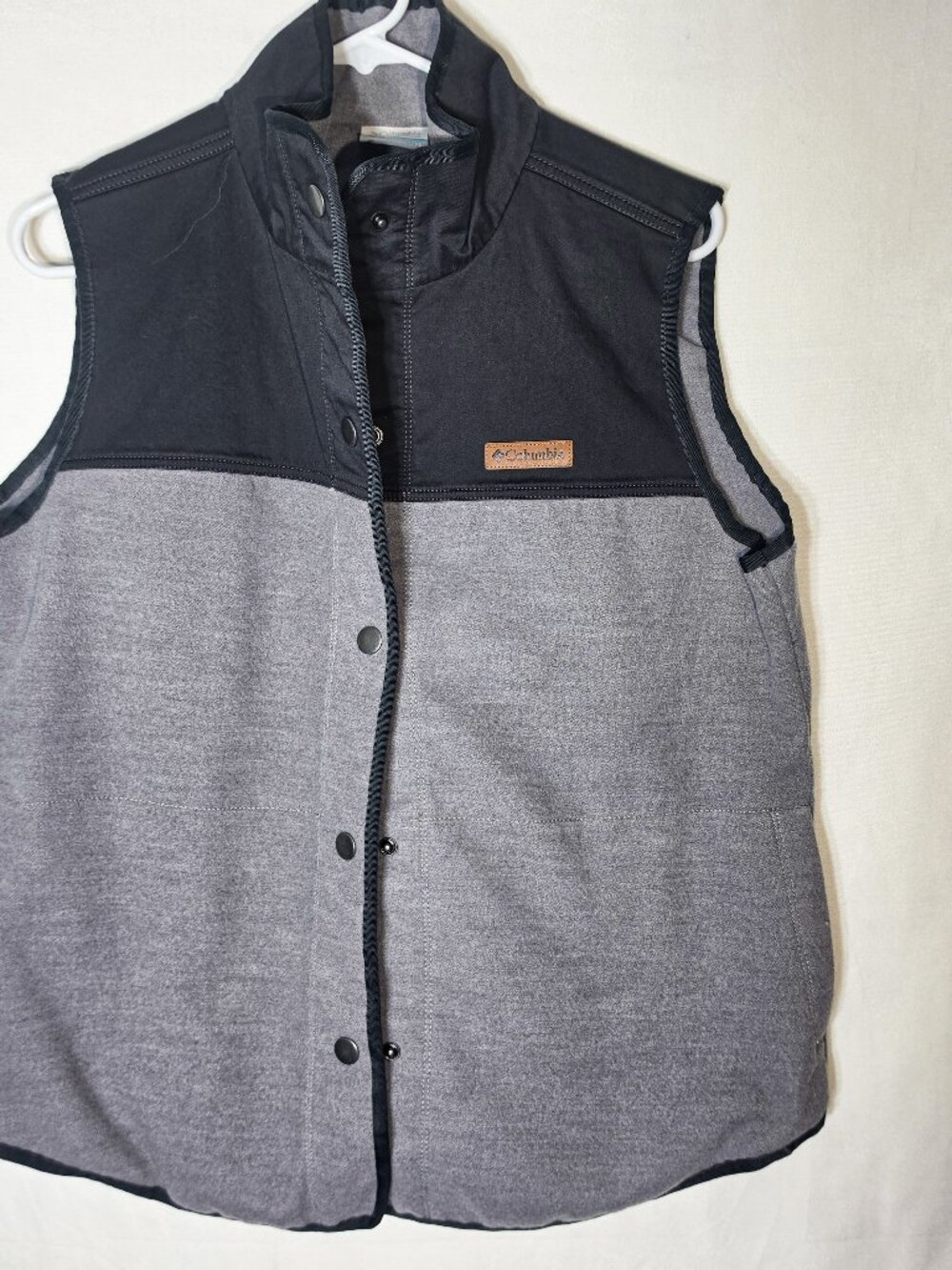 Columbia Grey Vest XL Warm New without Tags Grey/Black